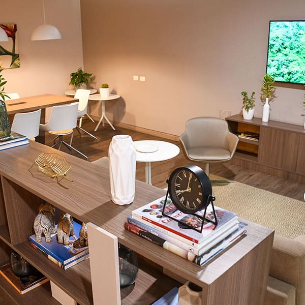 El Hotel Arizona Suites cuenta con 80 hermosas y amplias habitaciones para compartir en familia o viajes de negocios, áreas pensadas para el disfrute y descanso en la ciudad de Cúcuta.
