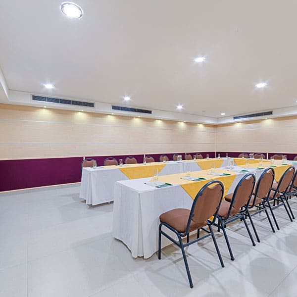 Salones para eventos sociales y corporativos en el Hotel Arizona Suites, el espacio ideal en Cúcuta para reuniones exitosas